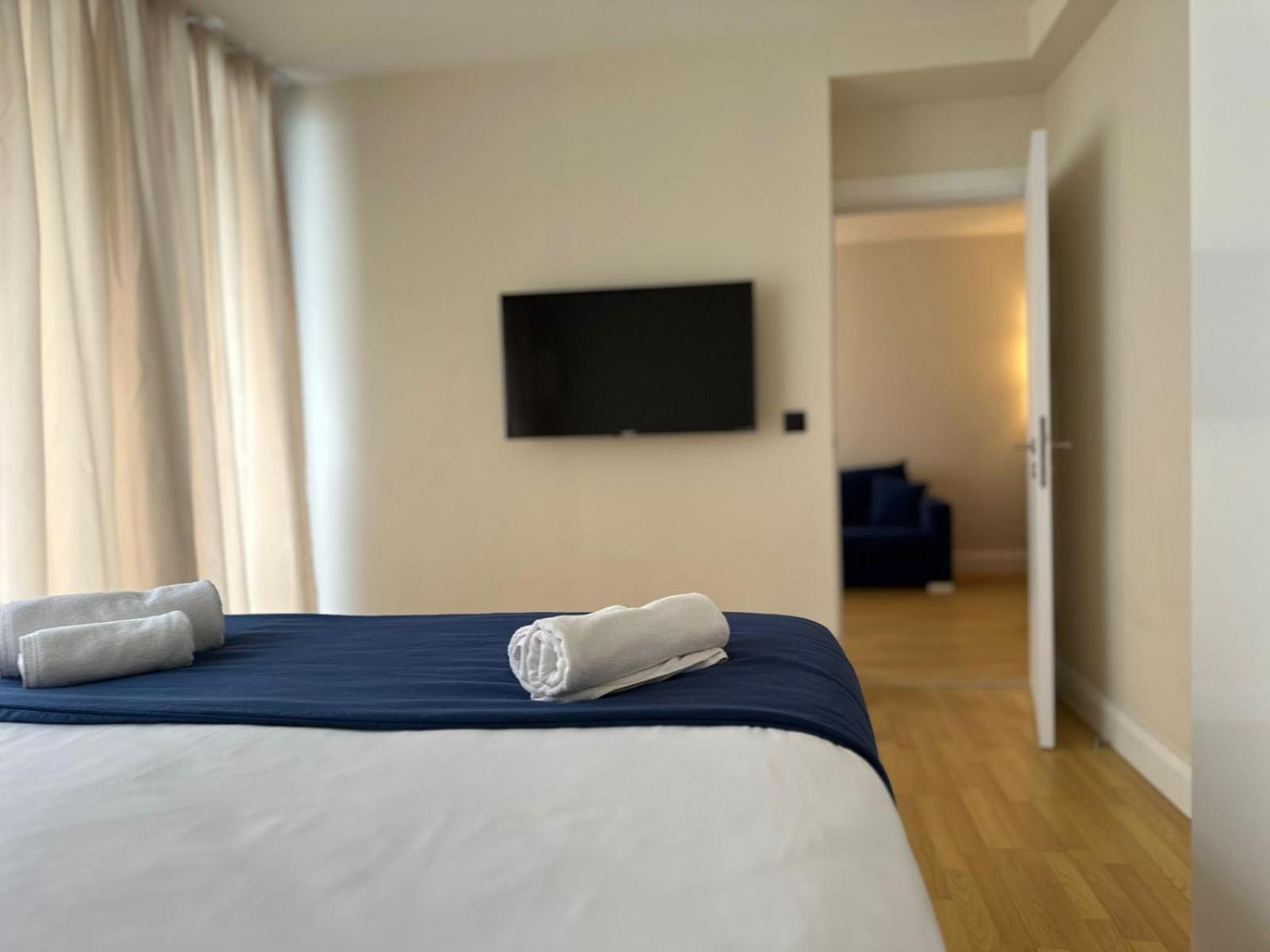 Orbi City Amazing Apartments Batumi Exterior photo